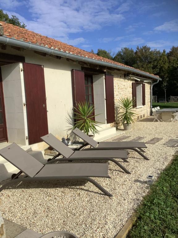 Gîte vallée magique Panissaud - Three-Bedroom House