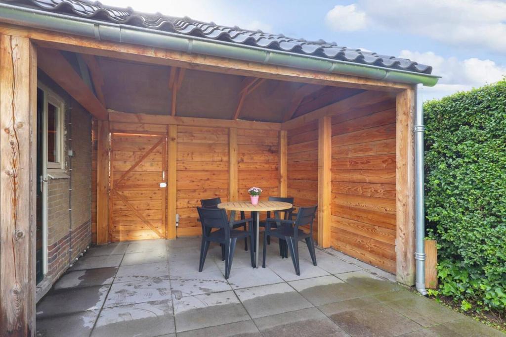 Fotografie z fotogalerie ubytování Apeldoorn- ruime eengezinswoning met 5 slaapkamers v destinaci Apeldoorn