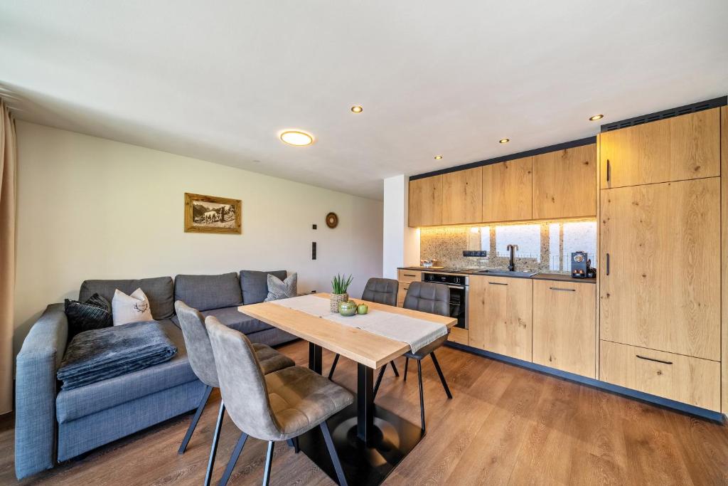 Kuchyň nebo kuchyňský kout v ubytování Sunnseitn Lodge Apartment Alps