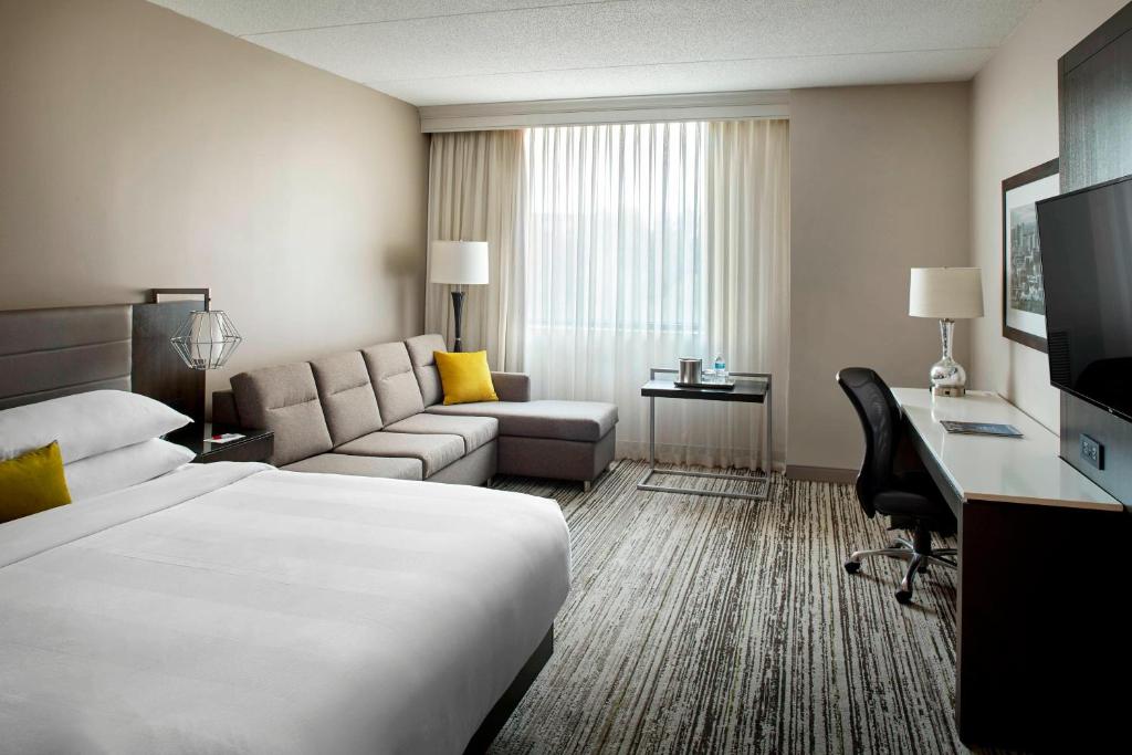 Marriott Birmingham Grandview - Комната короля с диван -кроватью