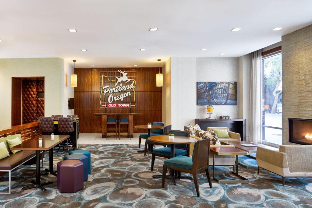 Courtyard by Marriott Portland City Center photo