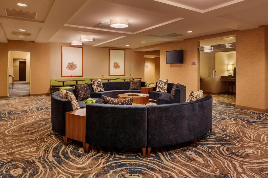 Courtyard by Marriott Portland City Center photo