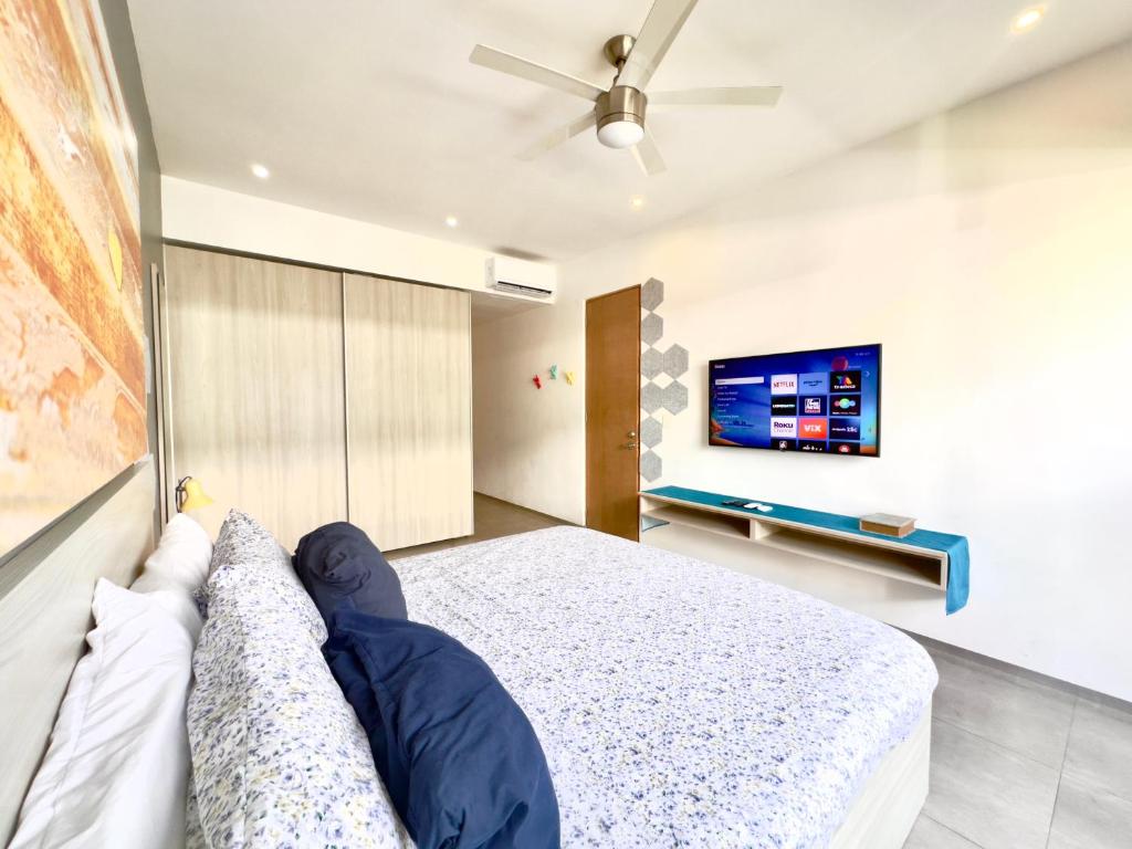 TV o dispositivi per l'intrattenimento presso The City Condos by Menesse