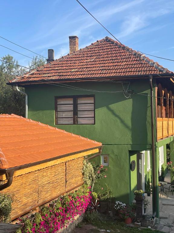 Zgrada u kojoj se nalazi seosko domaćinstvo