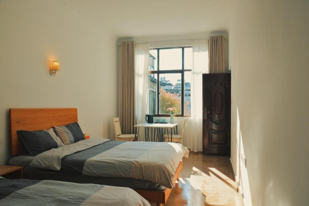 Monster B&B - Queen Room Met Twee Queensize Bedden