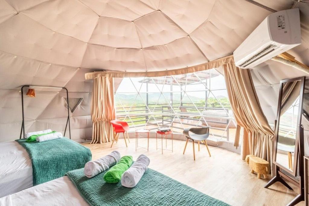 Posezení v ubytování Glamping en Playa Potrero