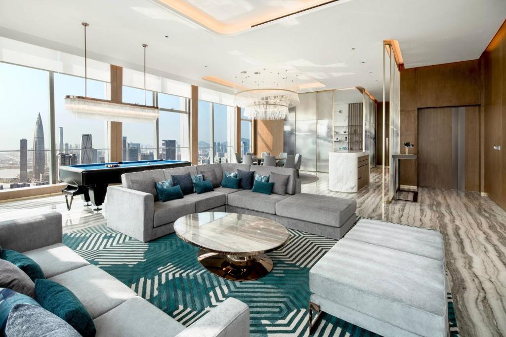 Posezení v ubytování Renaissance Shenzhen Bay Hotel