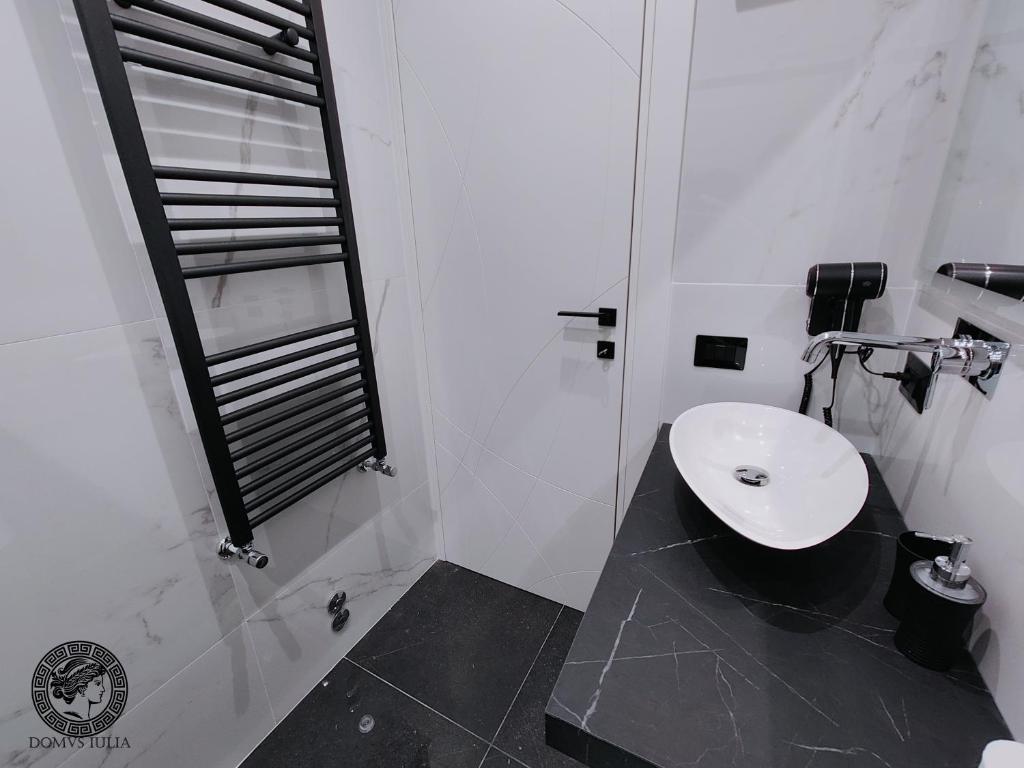 Domus Iulia - Colosseo - 19