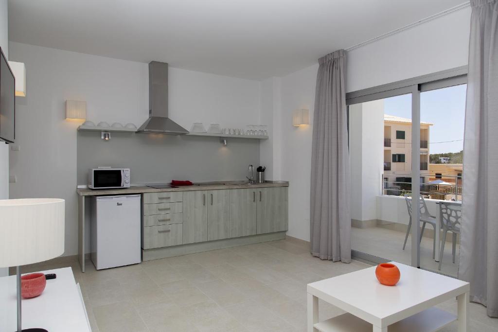 Apartaments Proa Es Pujols (Only Adults) , Es Pujols ...