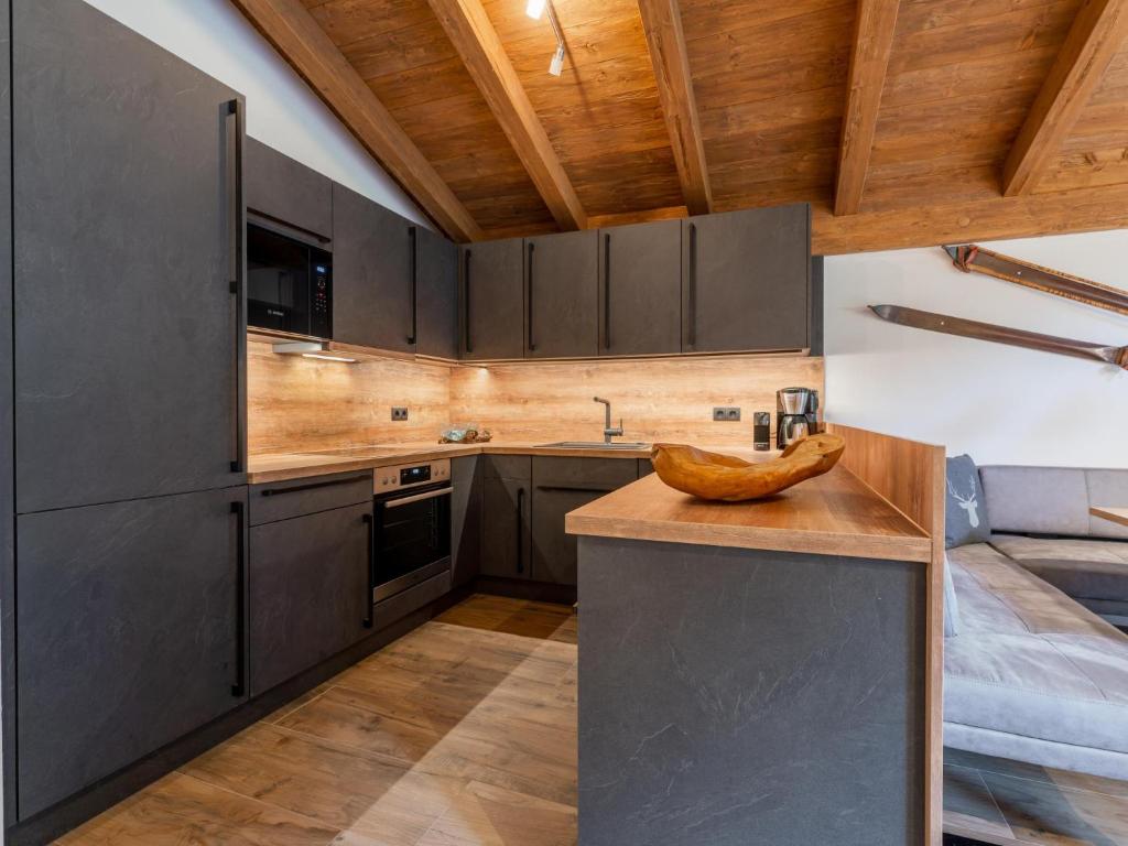 Kuchyňa alebo kuchynka v ubytovaní Pinzgau Lodge 2B