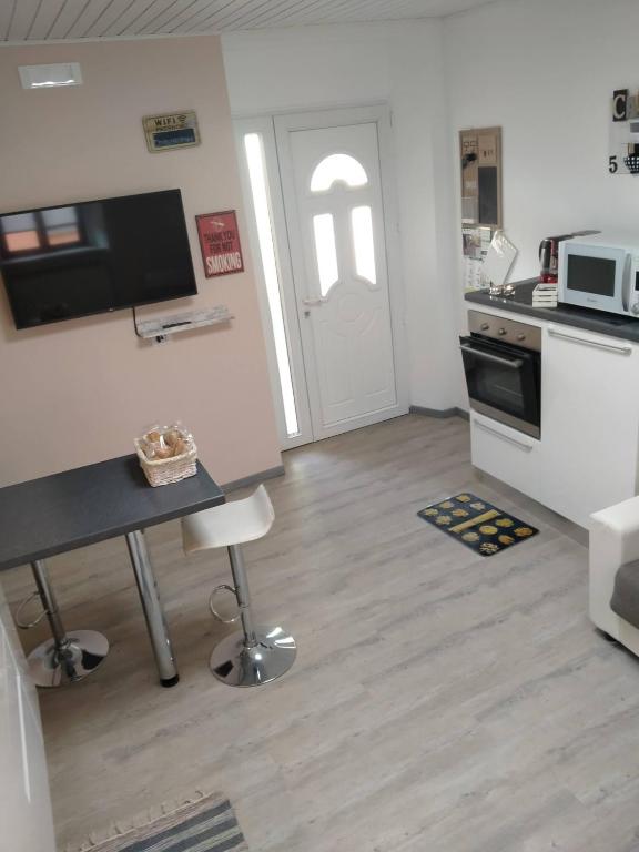 Kuchyň nebo kuchyňský kout v ubytování Appartamenti Centro Seriate