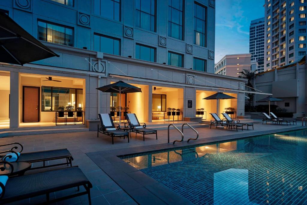 Bazén v ubytování JW Marriott Kuala Lumpur nebo v jeho okolí