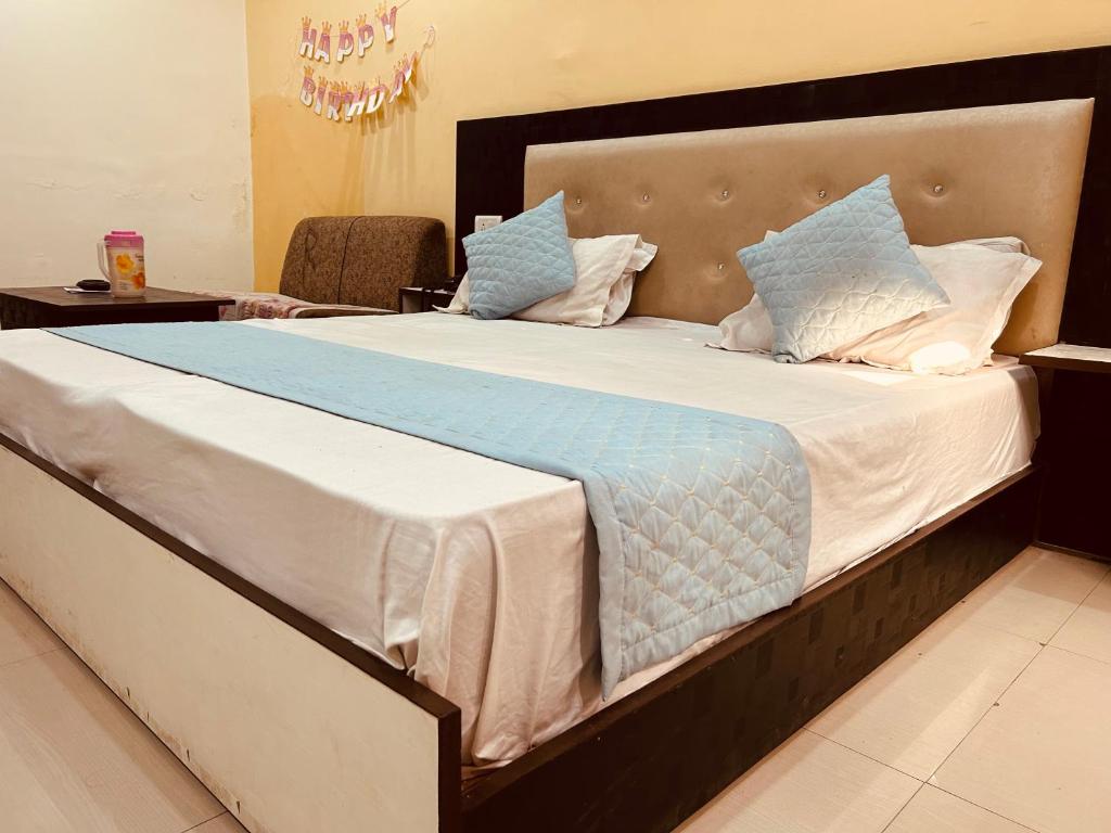 Hotel Raj Ganga - 3 Star Luxury Hotel