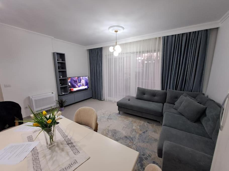 Guest House - Happy House Tirana - Image 5