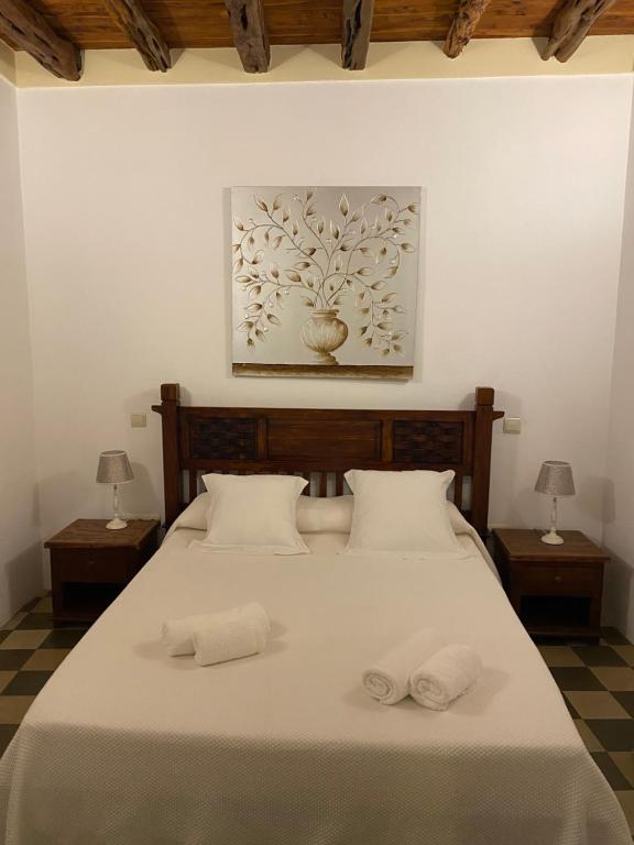 A bed or beds in a room at Can Vich