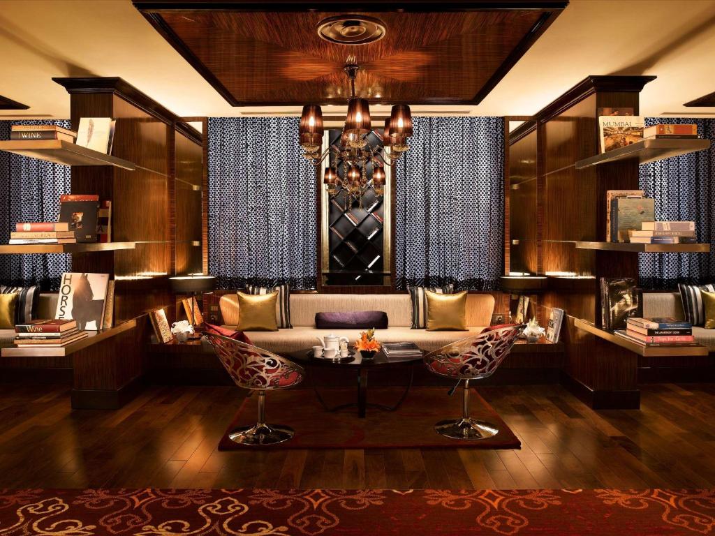 Posezení v ubytování Sofitel Mumbai BKC