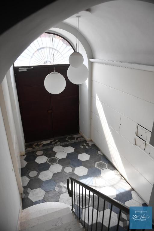 Di Vaio s Apartments adiacente metro Rione Alto - 16
