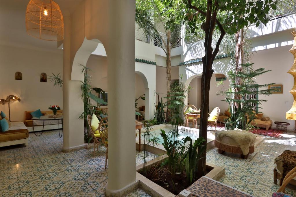 Predel za sedenje v nastanitvi Riad NaaNaa Bed & Breakfast
