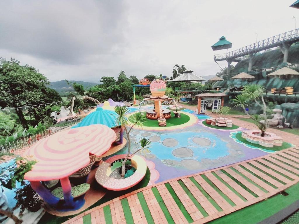 an image of a pool at a resort at Bangmara Hill in Takua Pa