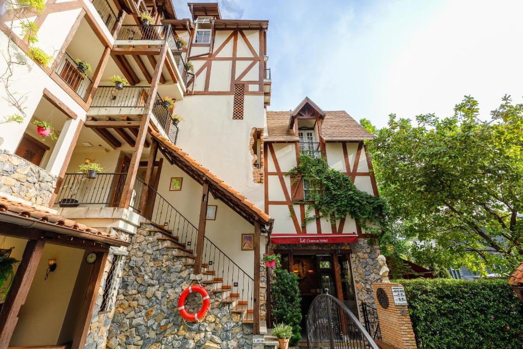 Le Charcoa Hotel - Resim 11