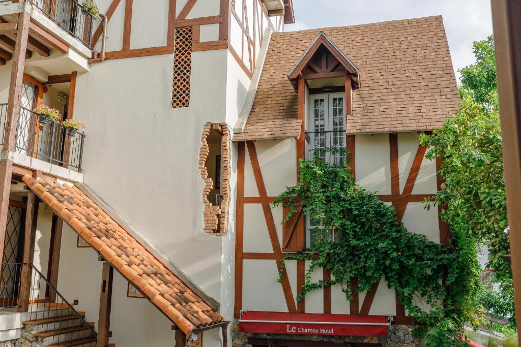 Le Charcoa Hotel - Resim 14