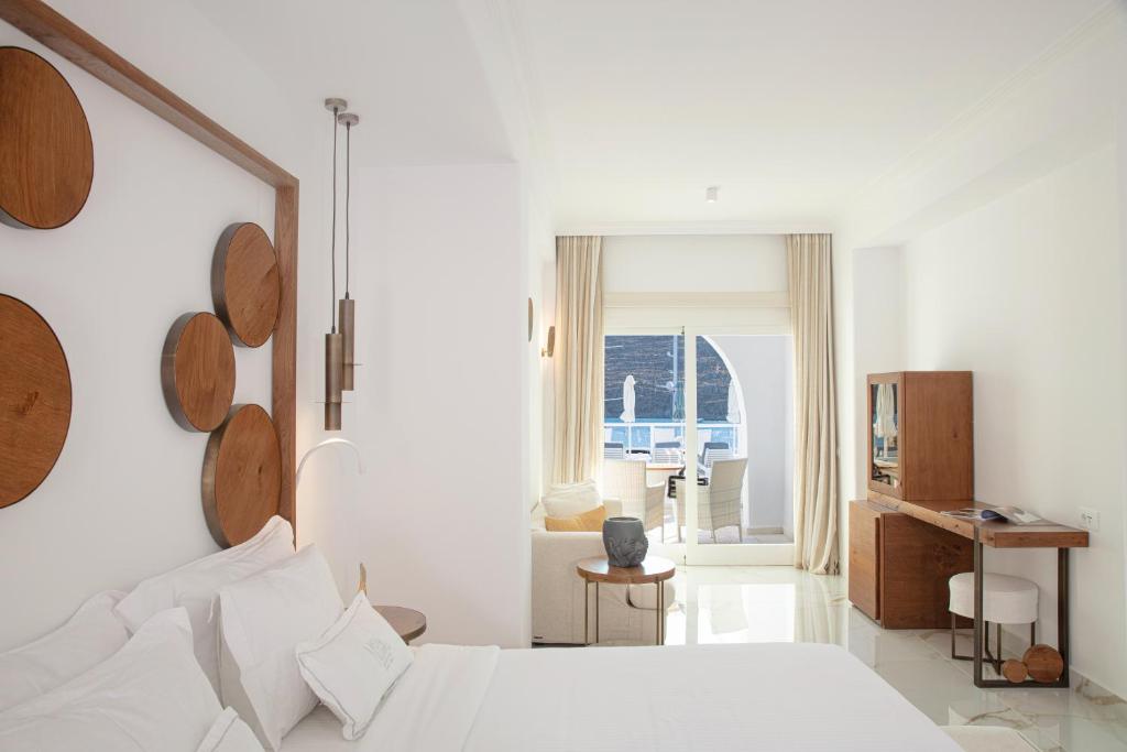 Nissaki Boutique Hotel - Suite Lover Lover для двоих с видом на море