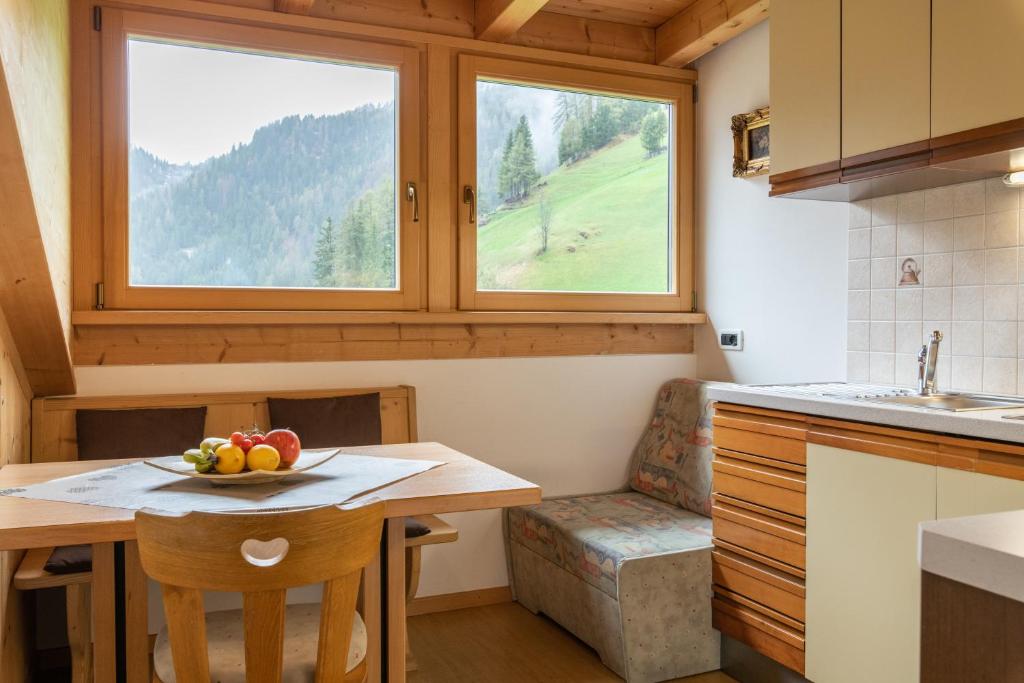 Nespecifikovaný výhled na hory nebo výhled na hory při pohledu z hotelu