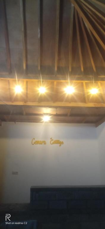 Certifikát, hodnocení, plakát nebo jiný dokument vystavený v ubytování Cemare Cottage