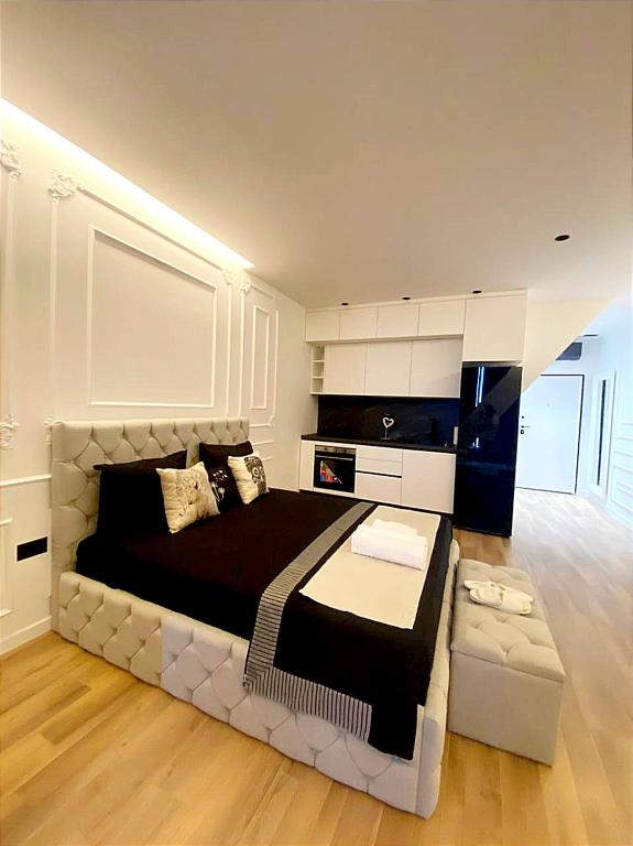 Square 21 Studio Apartments - Imazhi 5