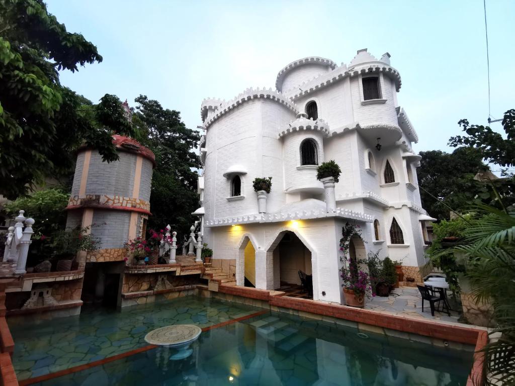 Bazén v ubytování Mitico El Castillo nebo v jeho okolí