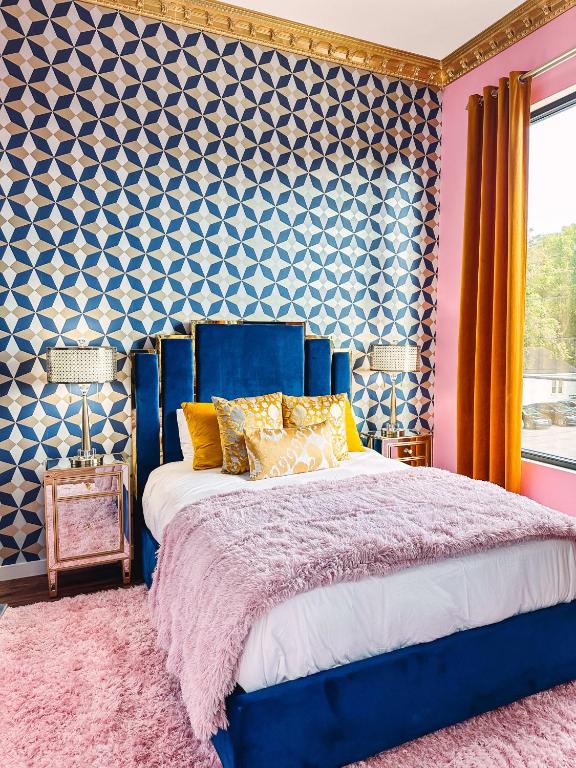 Dolly's Art Deco - Luxe Stay Near Broadway photo