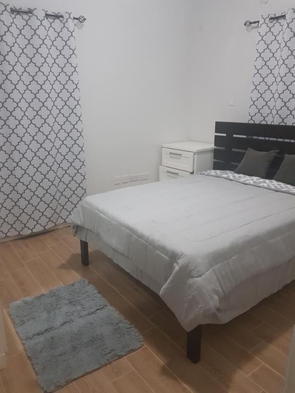 Gallery image of Grey Stone Villa 2 in Happy Hill