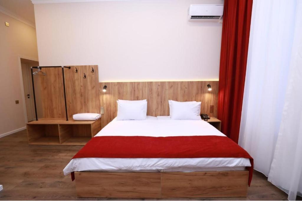 London Hotel and Guest House - Habitación De Doble O Gemela De Lujo