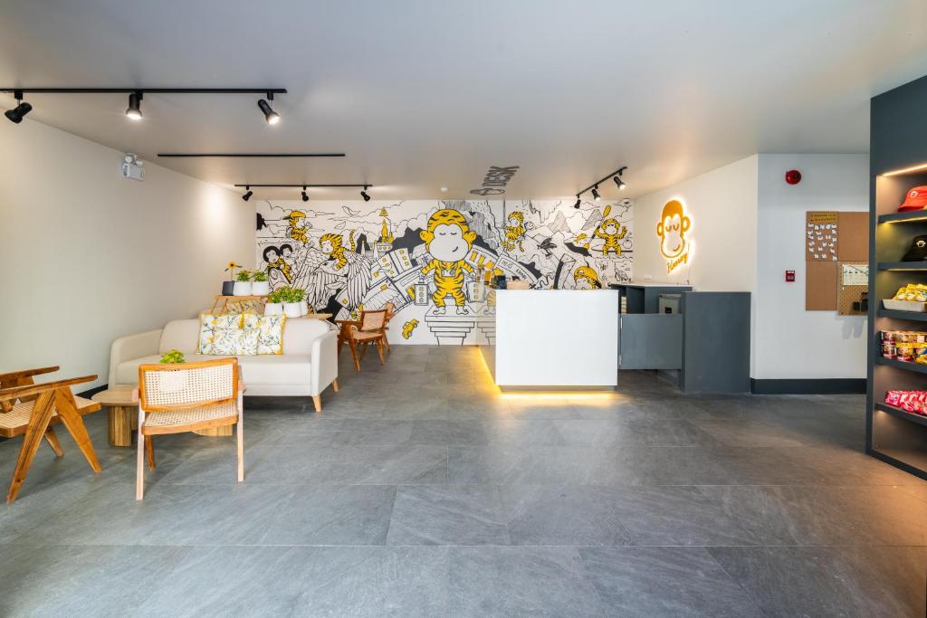 Blu Monkey Hub and Hotel Krabi Town