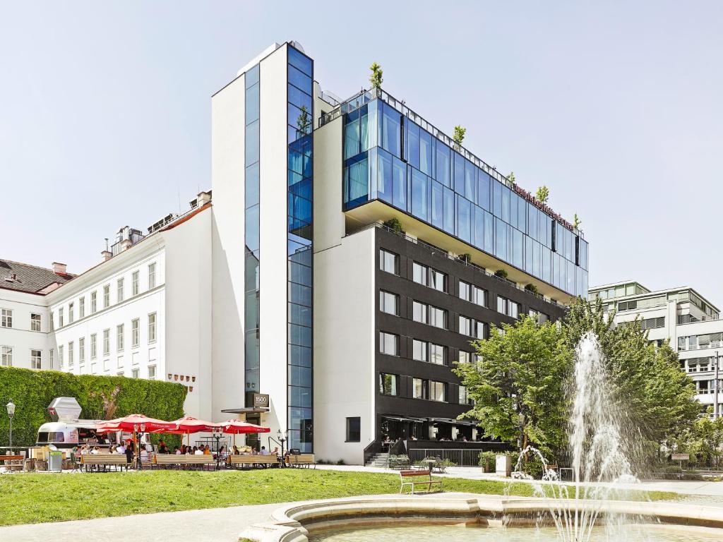 Budova, kde se hotel nachází