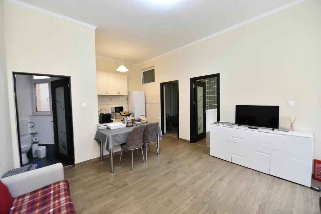 Μια τηλεόραση ή/και κέντρο ψυχαγωγίας στο BLISS HOUSE Oradea