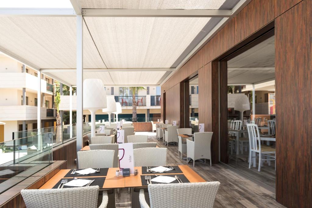 Posezení v ubytování Occidental Ibiza