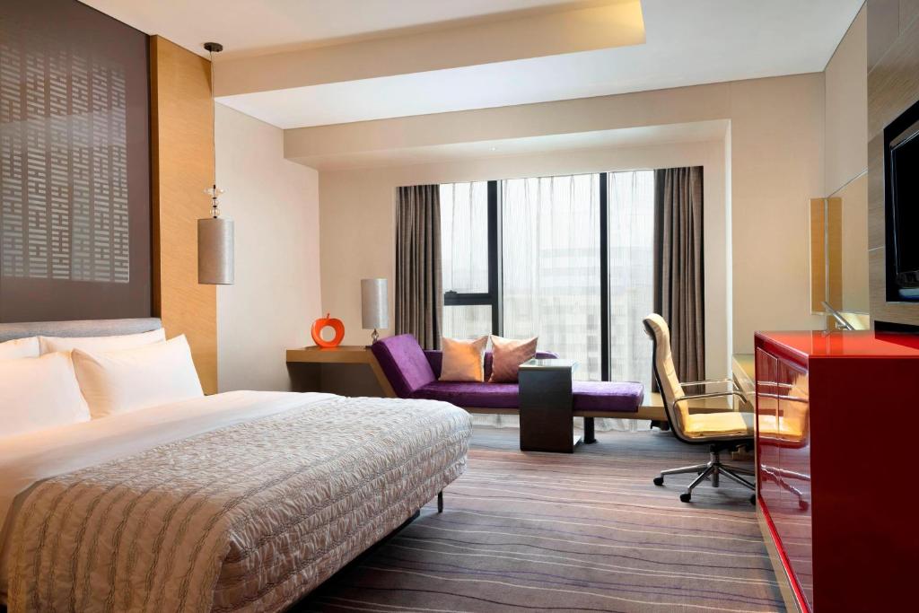 Le Méridien Qingdao - Club King Room With City View And Lounge Access