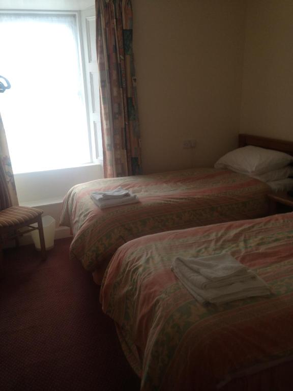 Westgate House B&B Strokestown - Twin Room Met Eigen Badkamer