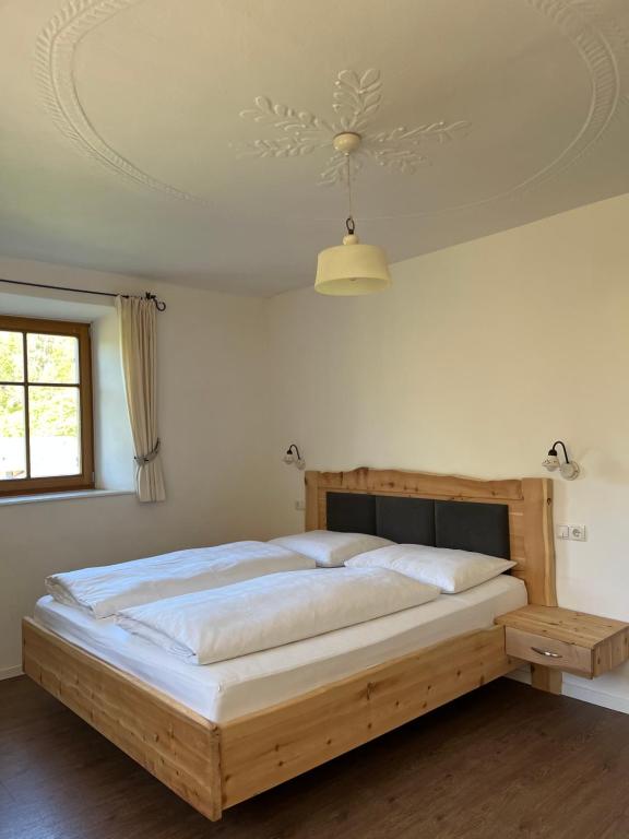 Postel nebo postele na pokoji v ubytování Feldererhof