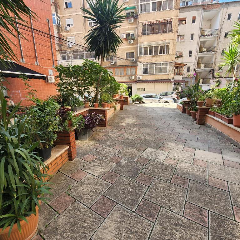 Kalpazo Home Skanderbeg Square Tirana - Imazhi 6