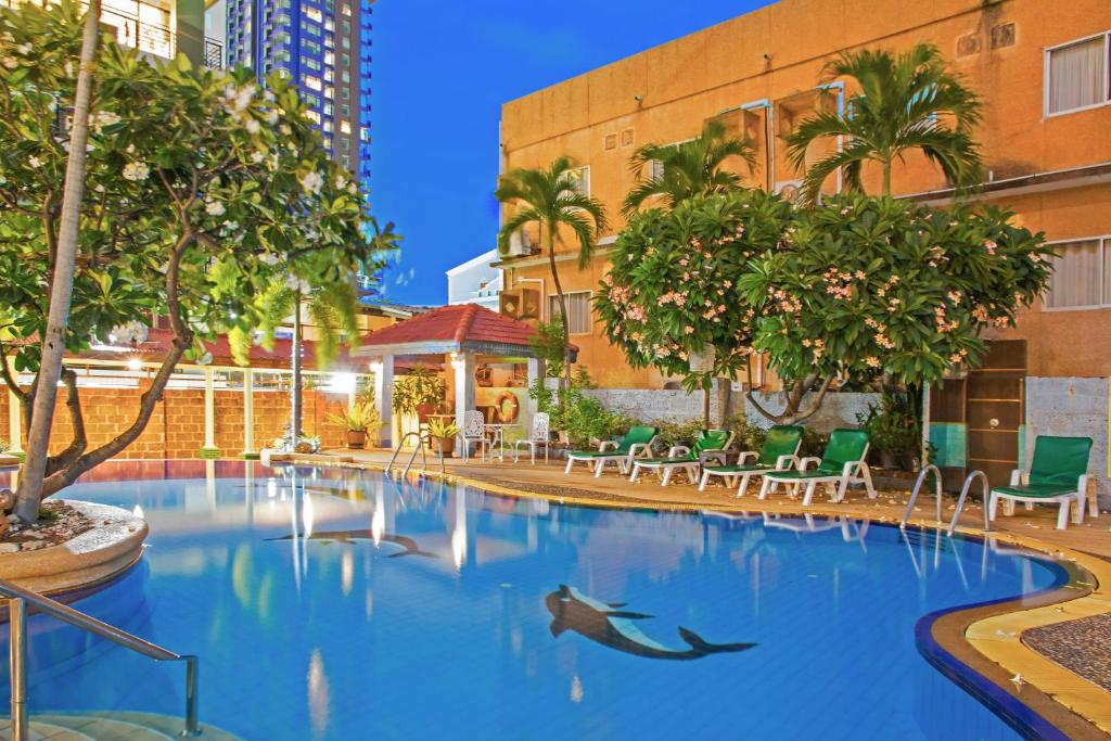 S Lodge Pattaya formally Sabai Lodge - Resim 7