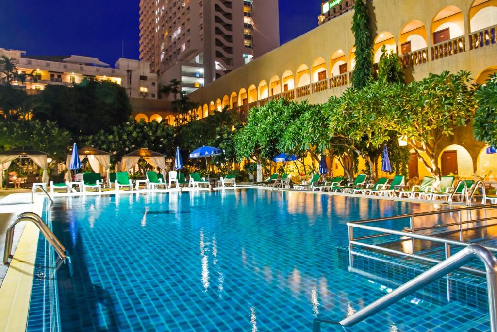 S Lodge Pattaya formally Sabai Lodge - Resim 45