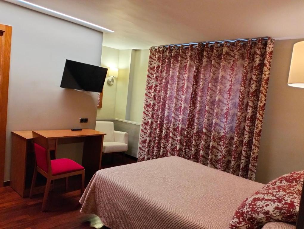 Hotel Aragüells - Double Room 1 Bed - Exterior