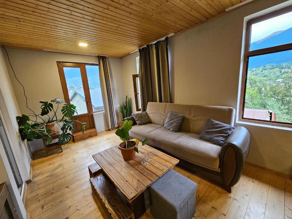 Posezení v ubytování Guest House Goshtela
