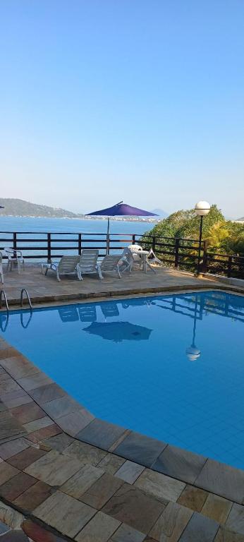 A piscina localizada em Apartamento Ubatuba Terraços da Prainha Vista Mar ou nos arredores