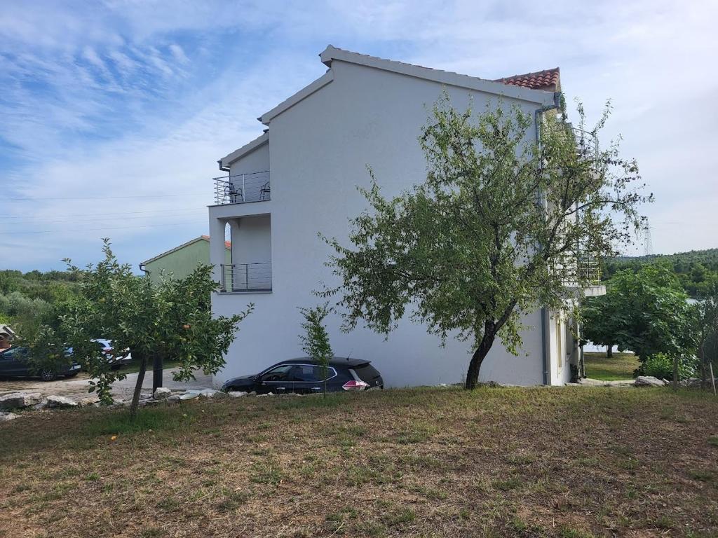 Budova, kde se apartmán nachází
