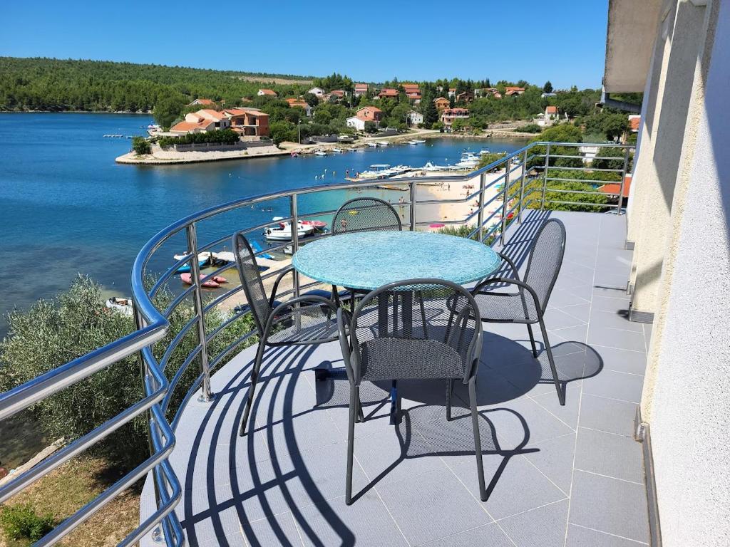 Příroda nedaleko apartmánu