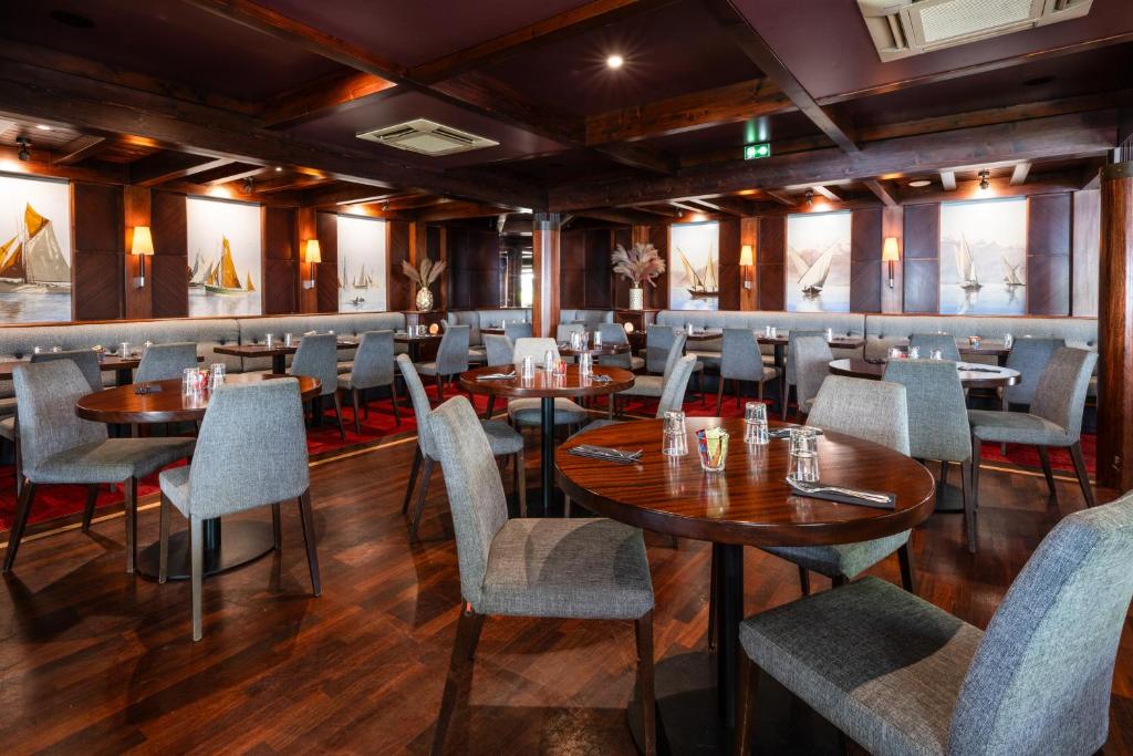 Posezení v ubytování Hotel Beau Rivage