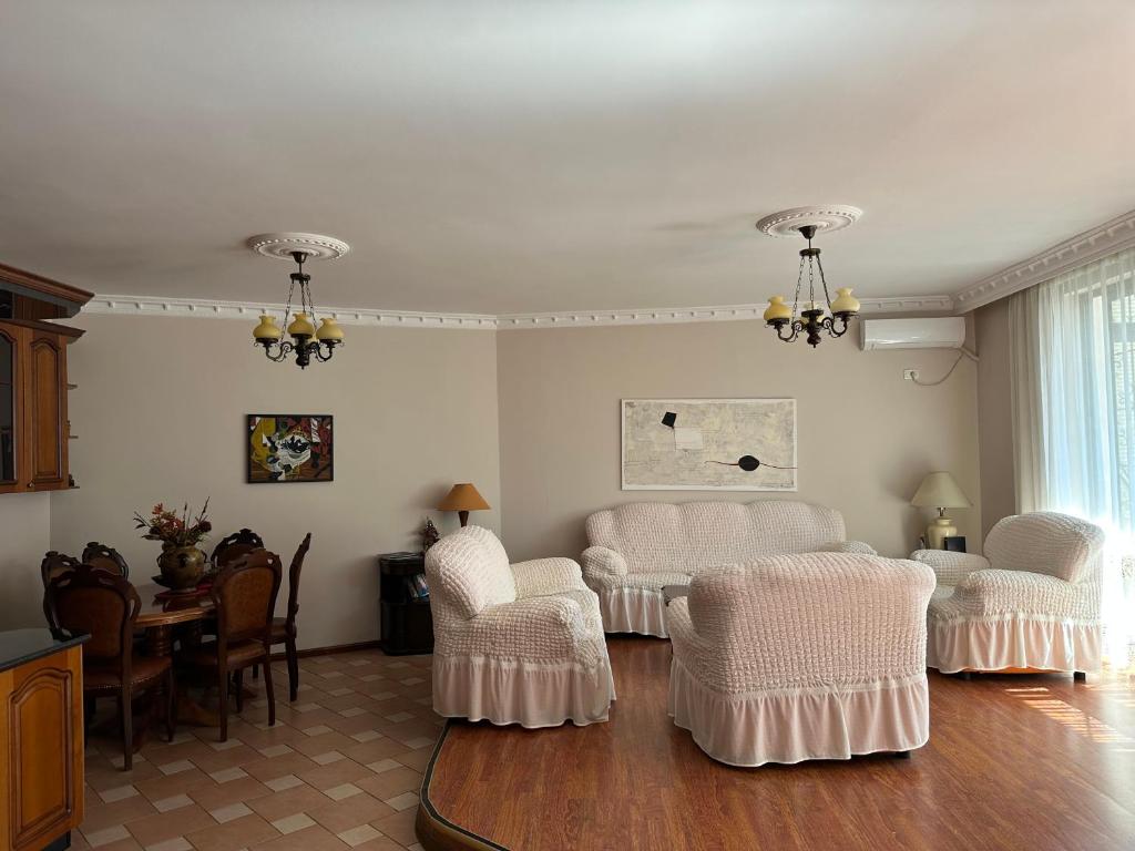Tirana Art Apartments - Imazhi 2
